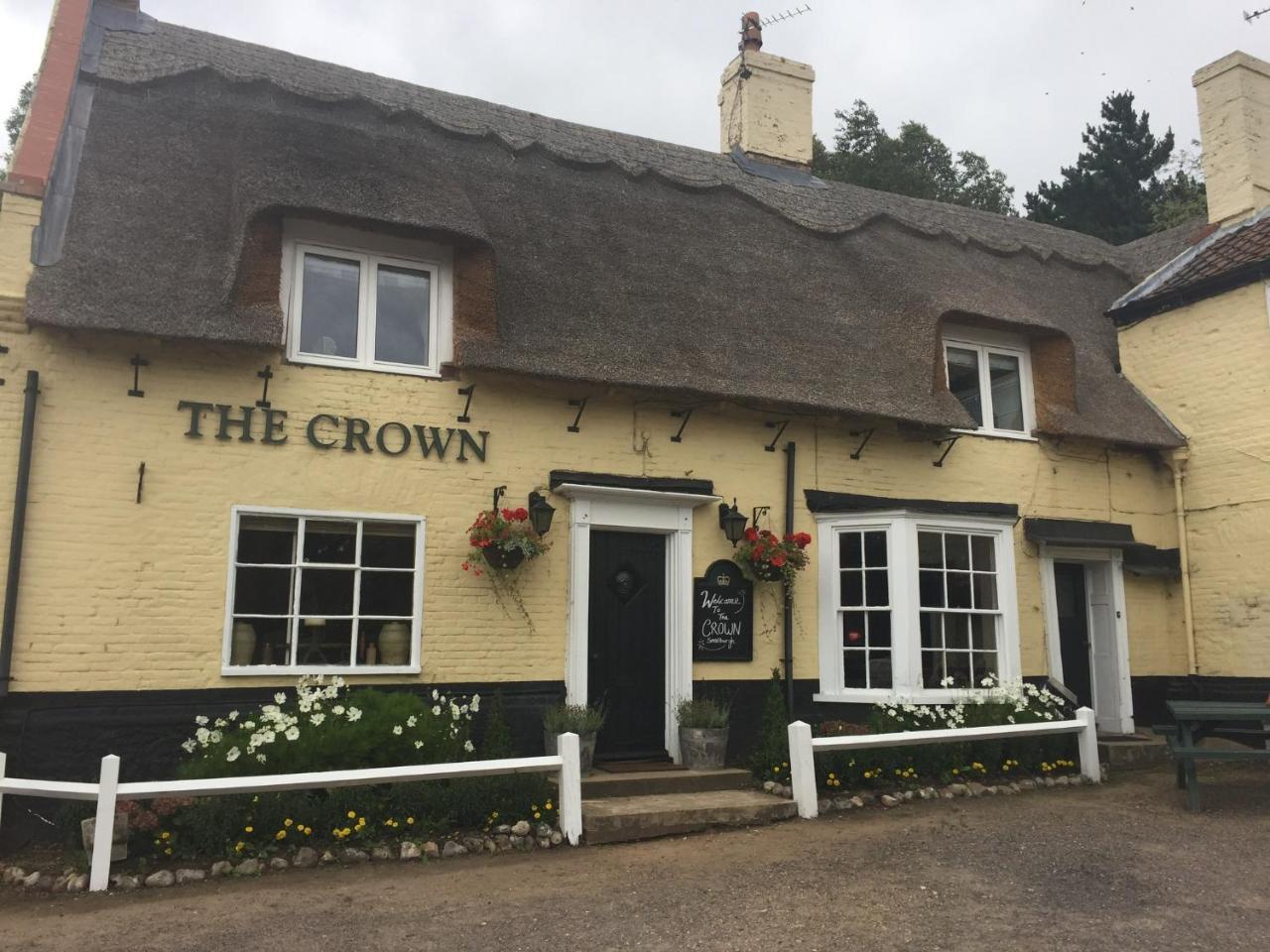 The Crown Inn Smallburgh Bagian luar foto